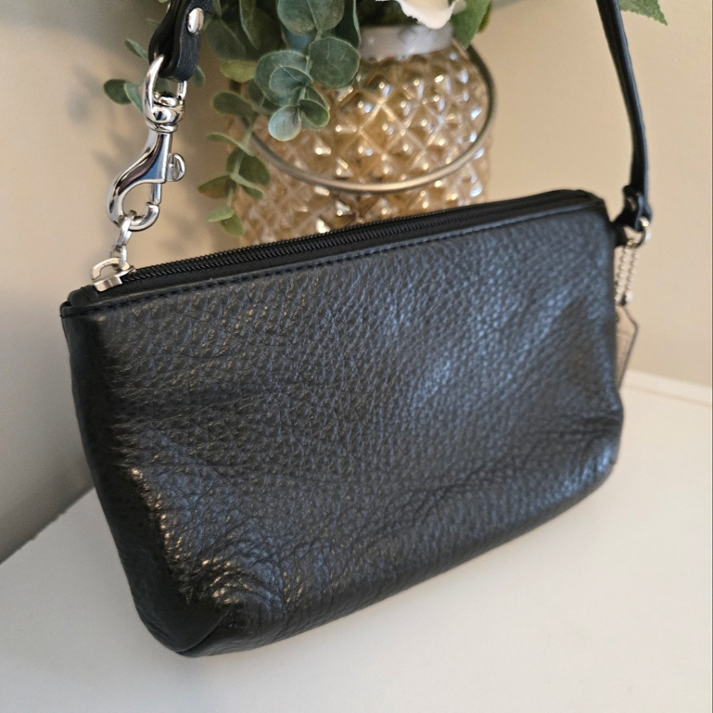 Coach Black Leather Wristlet - Picture 6 of 7